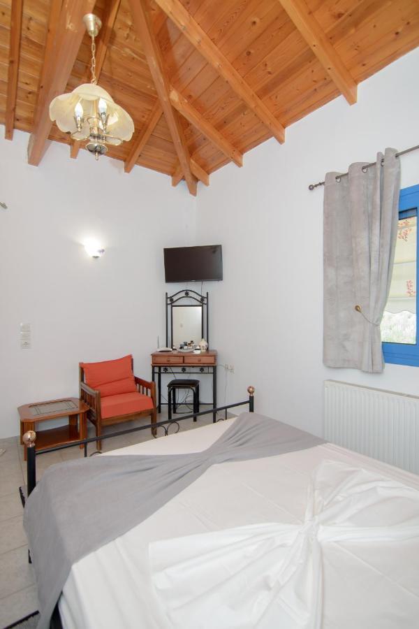 Samian Thalia Apartment Pagondas Zewnętrze zdjęcie